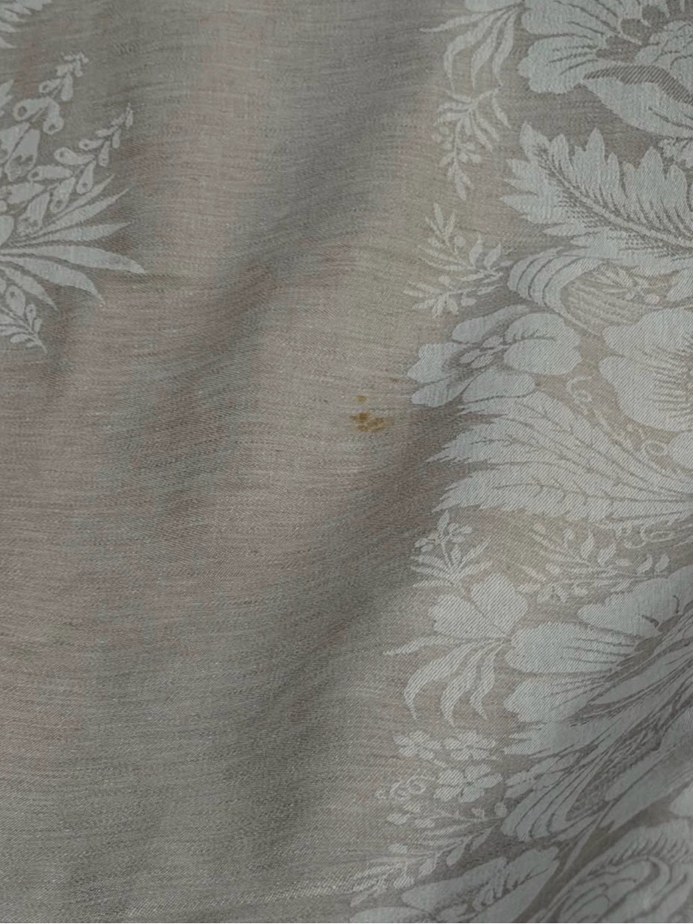 Williams Sonoma Neutral Beige Damask Cotton-Linen Table Linen - Picture 4 of 12